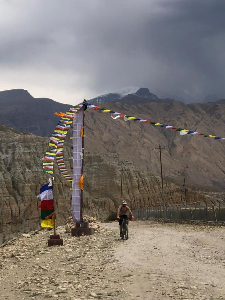 Hotel Shinta Mani Mustang à Jomsom Extérieur photo